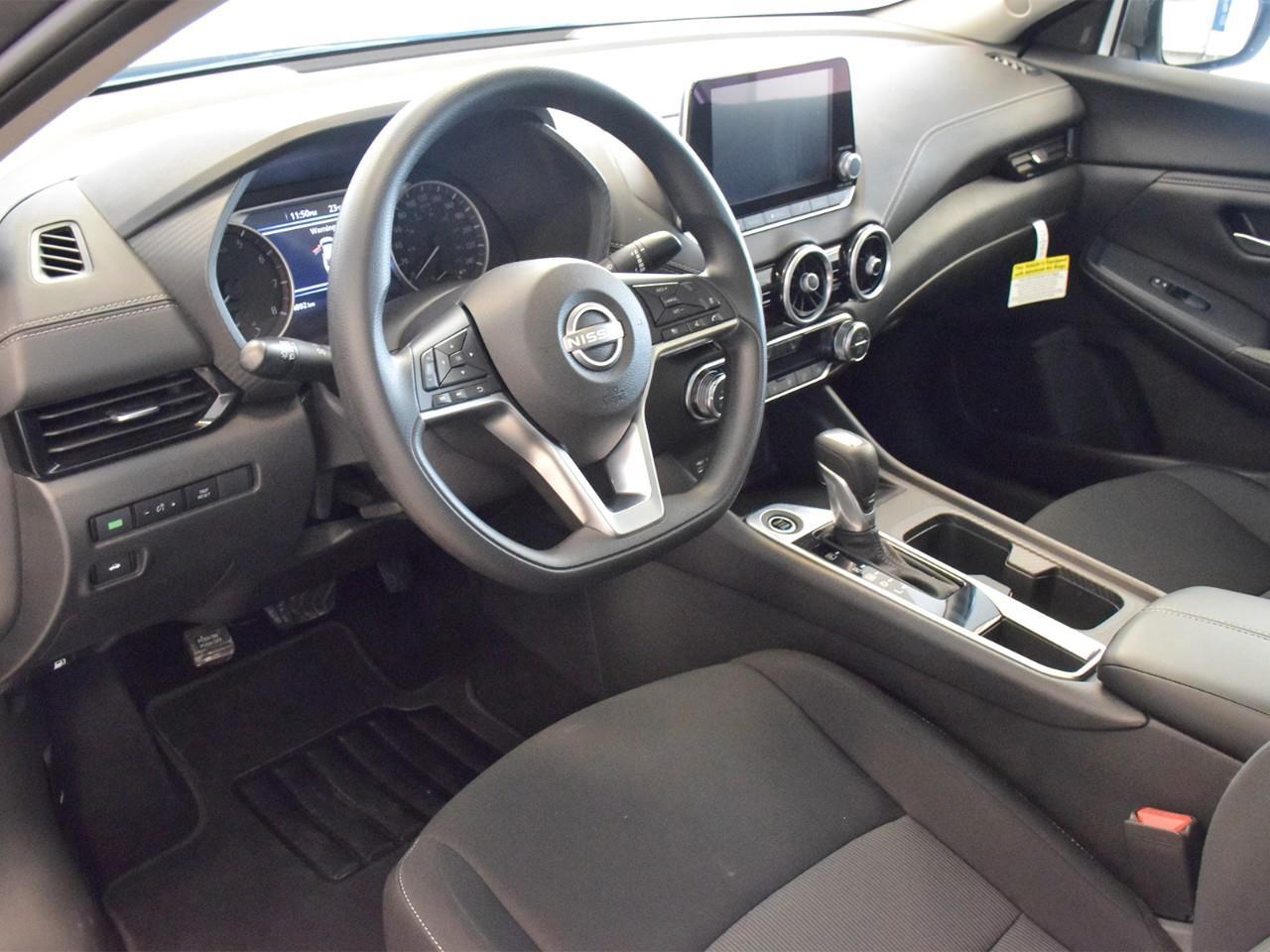 2025 Nissan Sentra SV 4DR SEDAN Photo