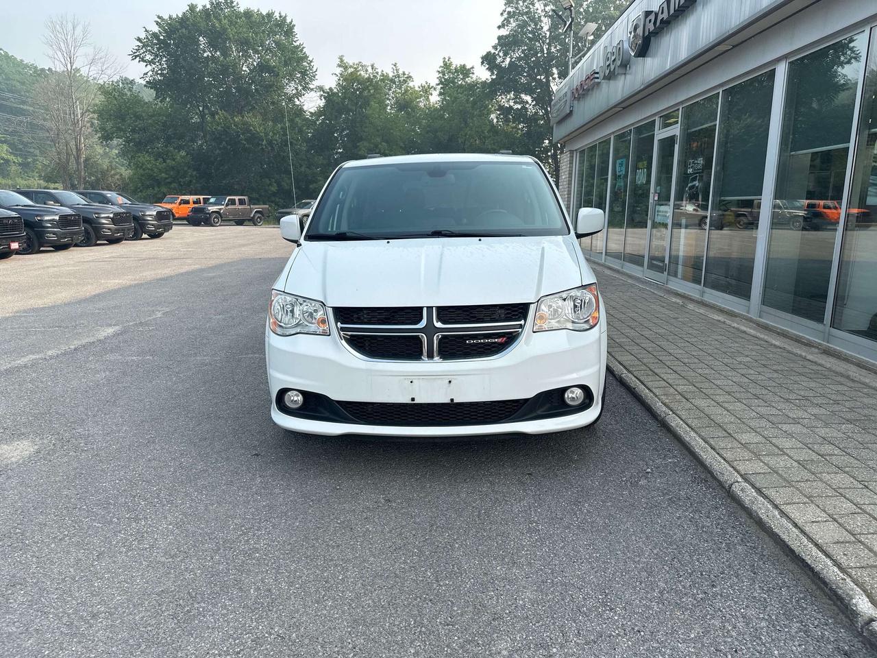 2019 Dodge Grand Caravan SXT Premium Plus Photo