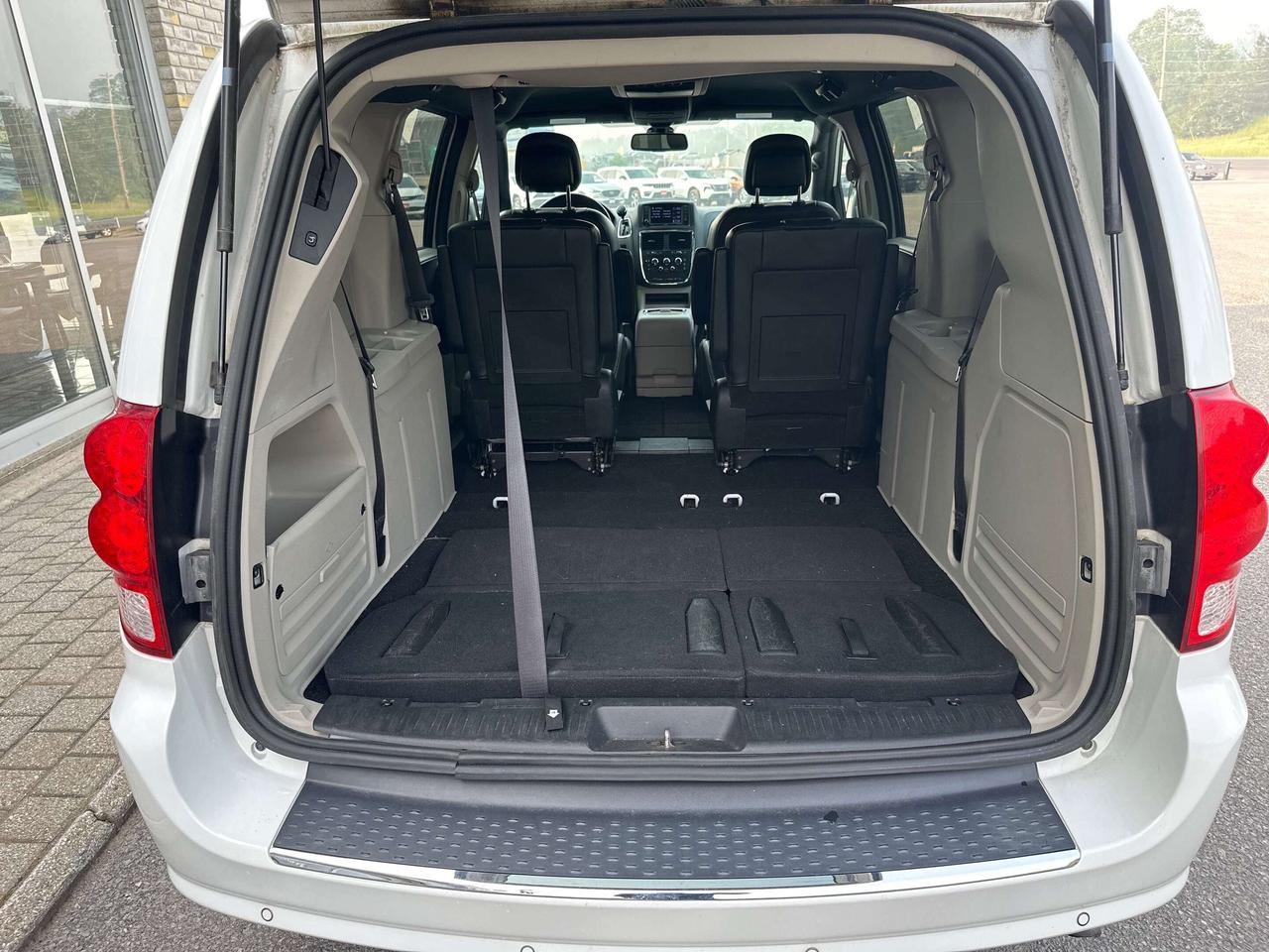 2019 Dodge Grand Caravan SXT Premium Plus Photo
