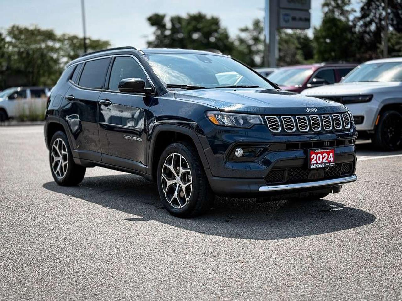 2024 Jeep Compass Limited   HEATED SEATS   REMOTE START   LANE KEEP   BLINDSPOT Photo