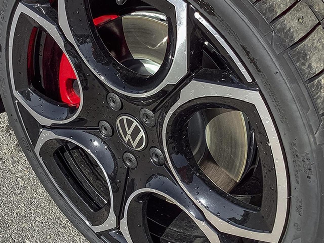 2026 Volkswagen Golf GTI Autobahn Photo