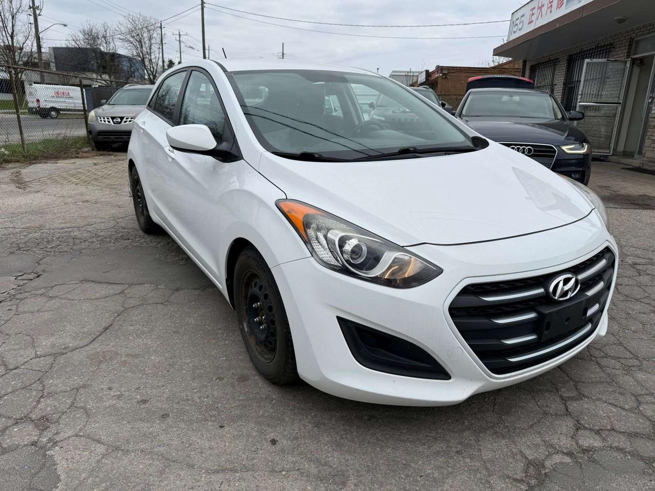 2016 Hyundai Elantra GT 5dr HB Auto GL Photo