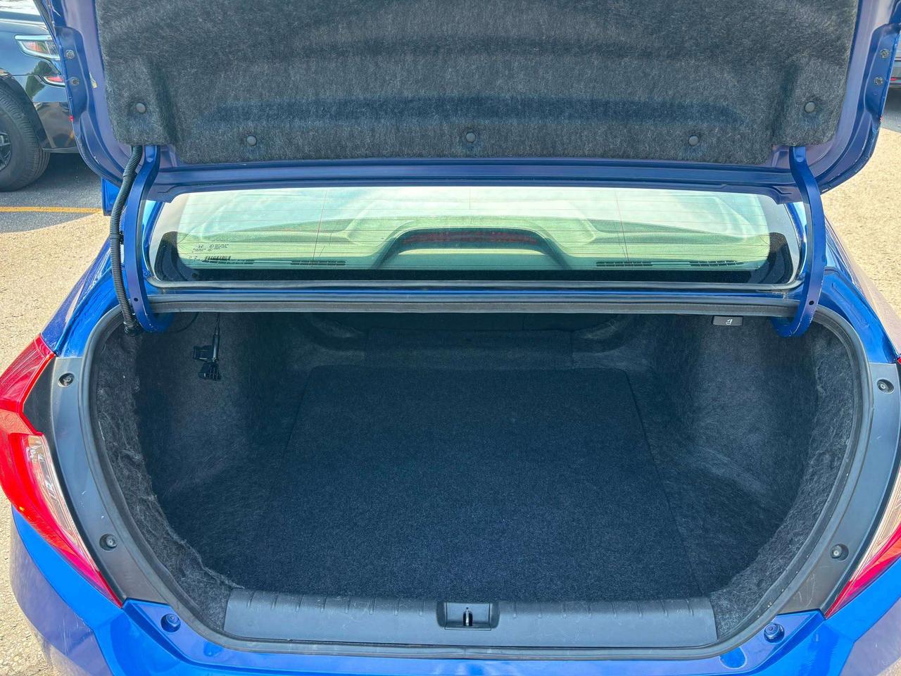 2018 Honda Civic LX Photo