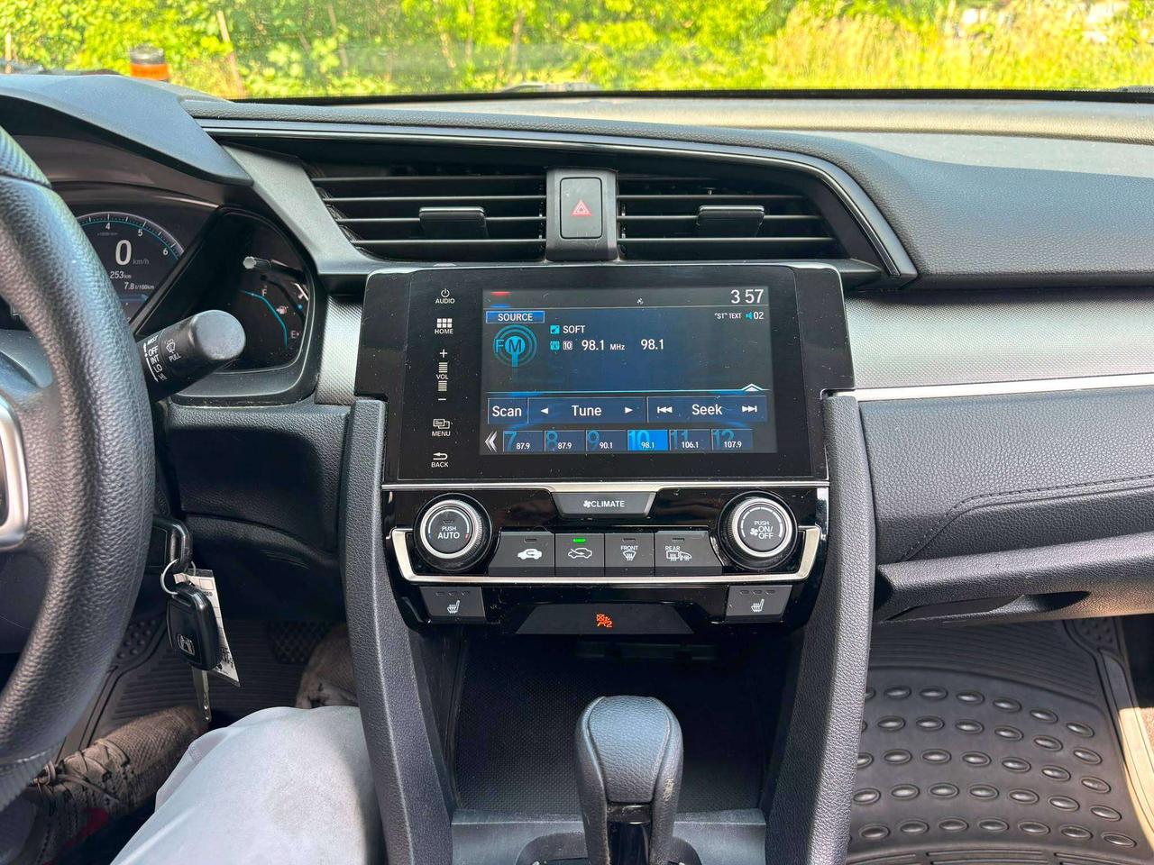 2018 Honda Civic LX Photo