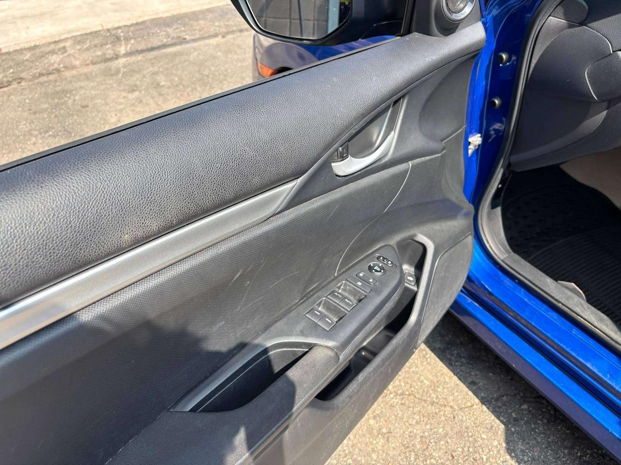 2018 Honda Civic LX Photo