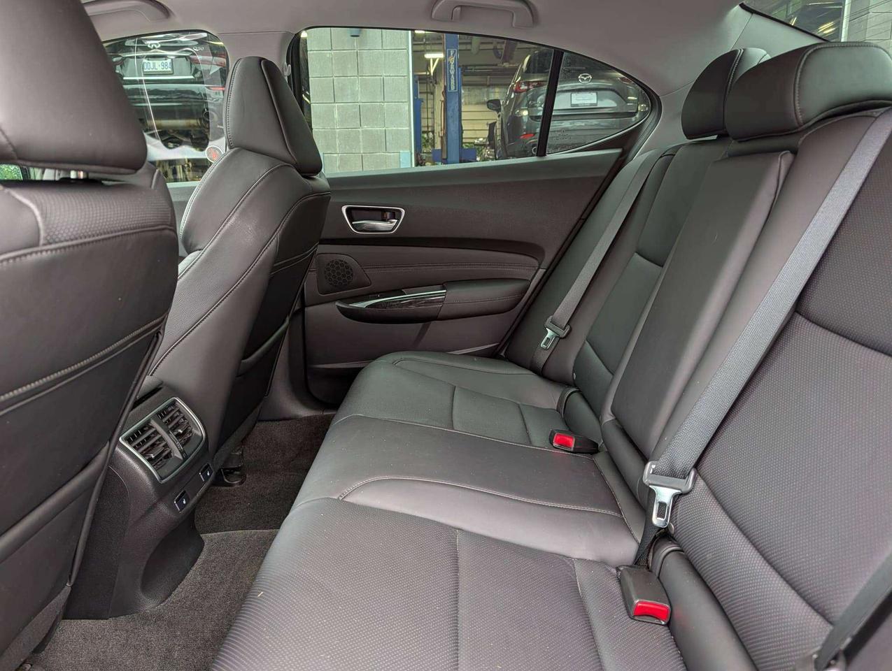 2018 Acura TLX Tech Photo