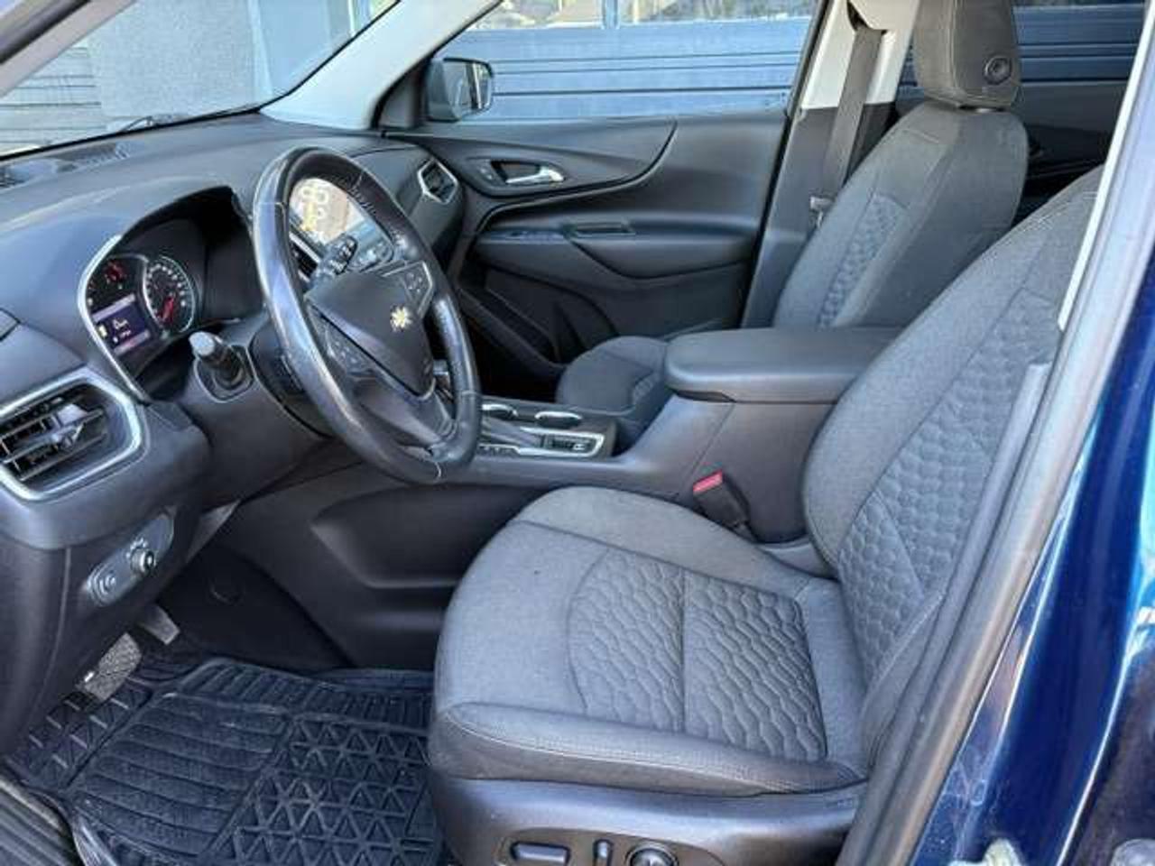 2019 Chevrolet Equinox LT, PANO ROOF, NAVIGATION, APPLE CAR PLAY!! Photo