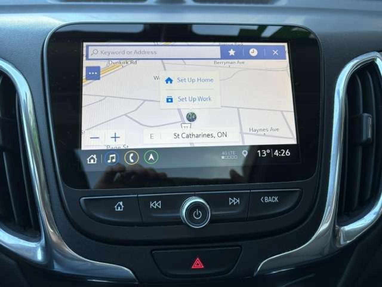 2019 Chevrolet Equinox LT, PANO ROOF, NAVIGATION, APPLE CAR PLAY!! Photo