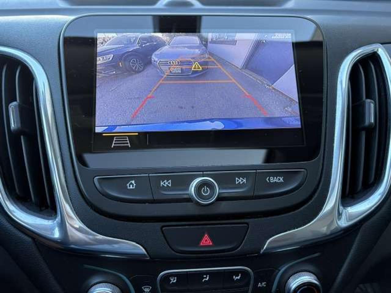 2019 Chevrolet Equinox LT, PANO ROOF, NAVIGATION, APPLE CAR PLAY!! Photo