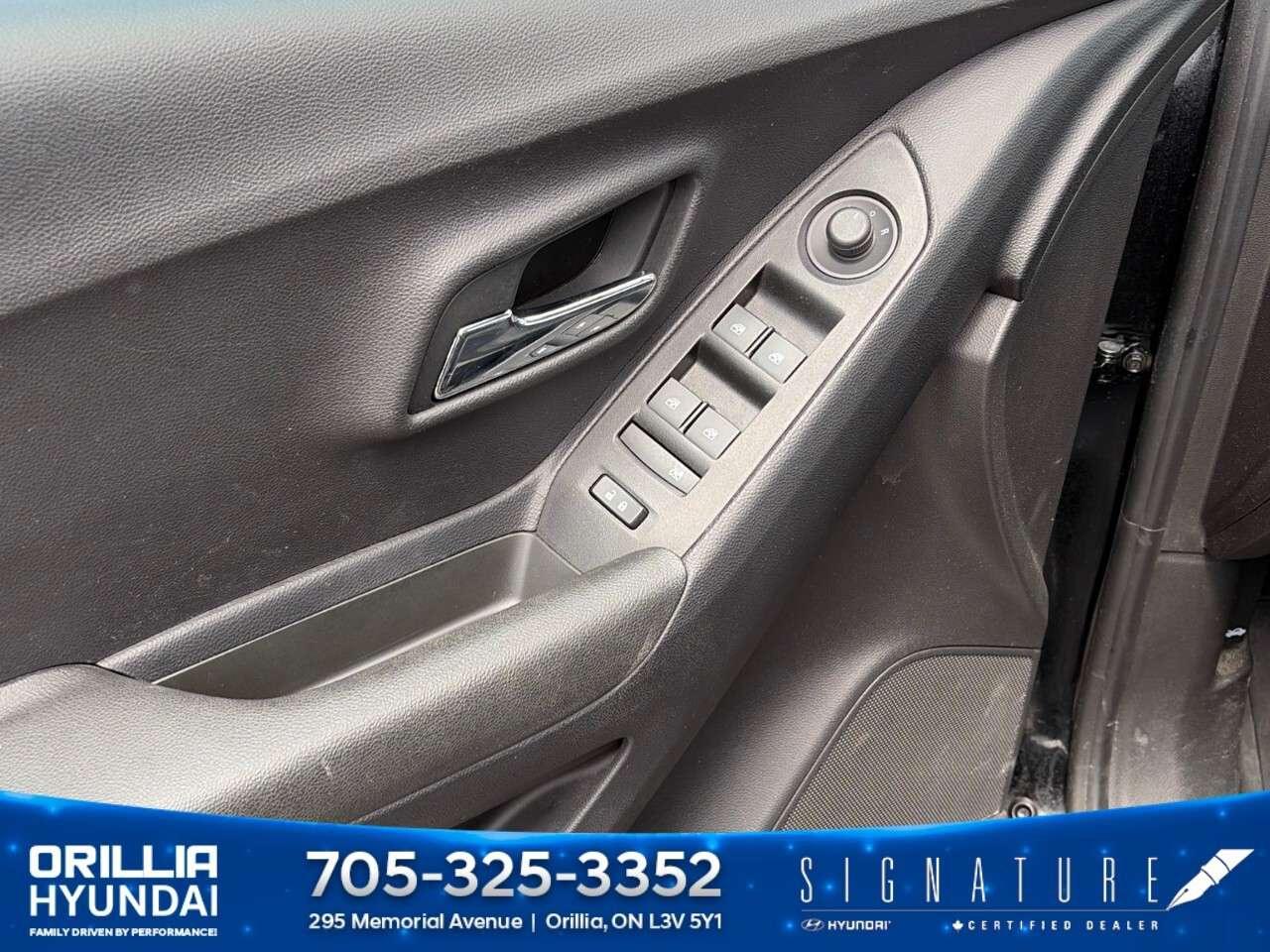2019 Chevrolet Trax Fwd 4dr Lt Photo