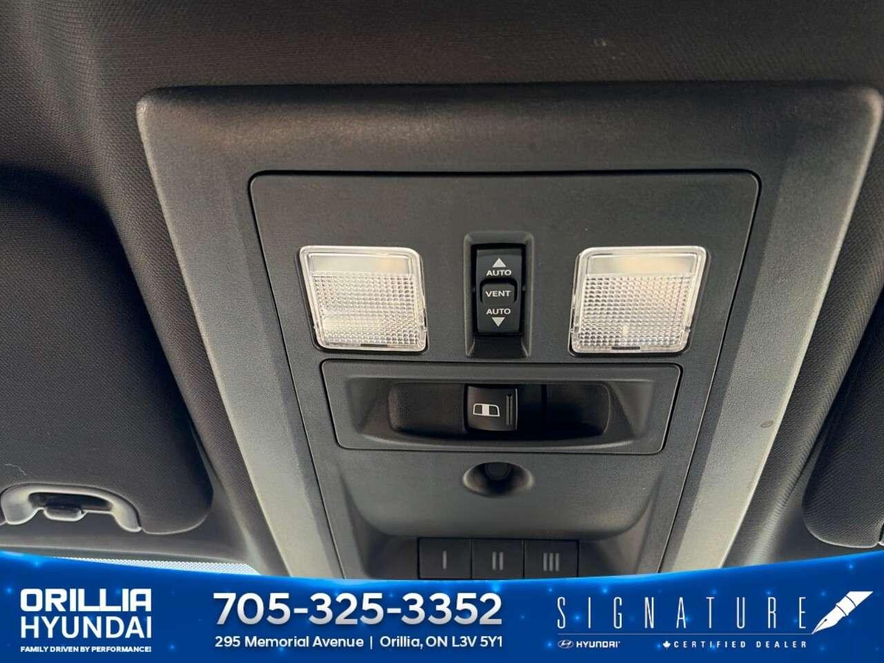 2021 RAM 1500 Warlock 4x4 Crew Cab 5'7 Box Photo