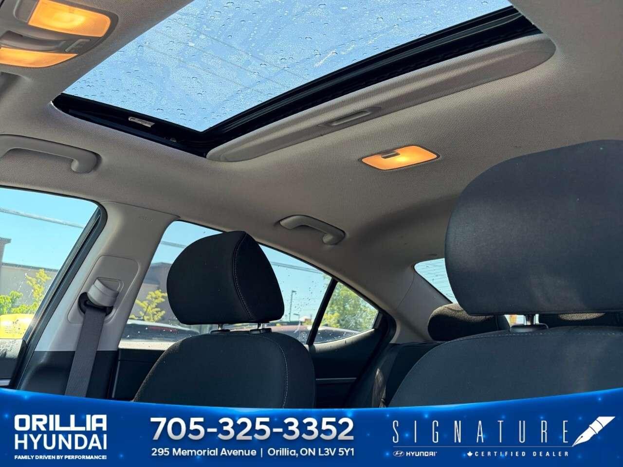 2017 Hyundai Elantra 4dr Sdn Auto GLS Photo