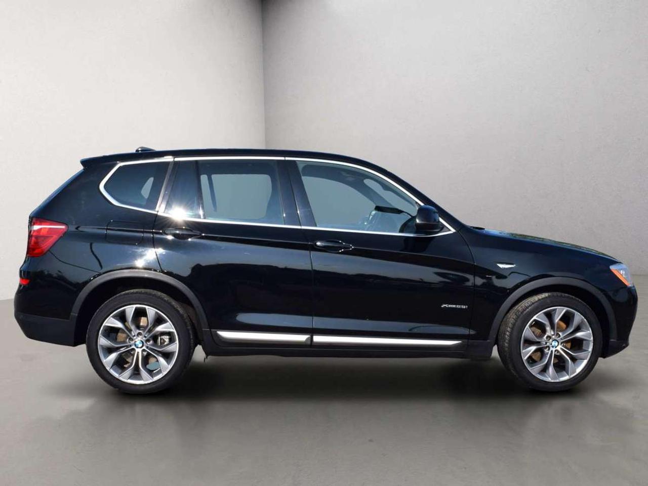 2017 BMW X3 xDrive28i Navi Panoramic Sunroof Photo