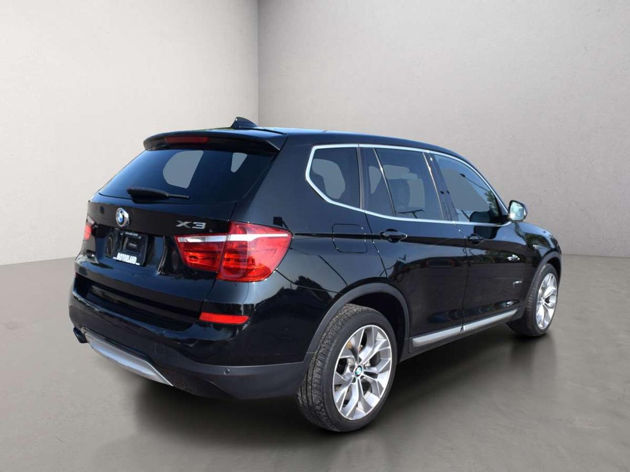 2017 BMW X3 xDrive28i Navi Panoramic Sunroof Photo