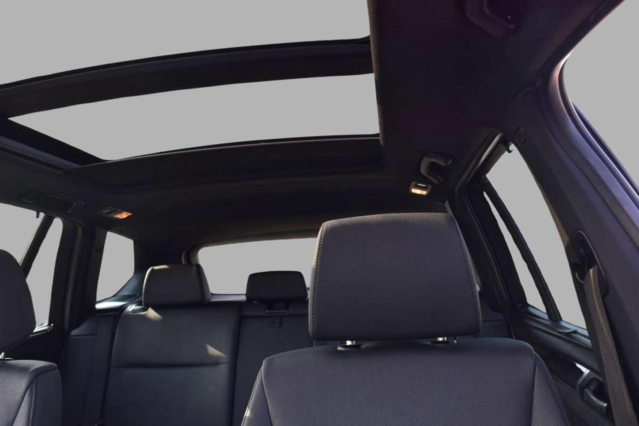 2017 BMW X3 xDrive28i Navi Panoramic Sunroof Photo