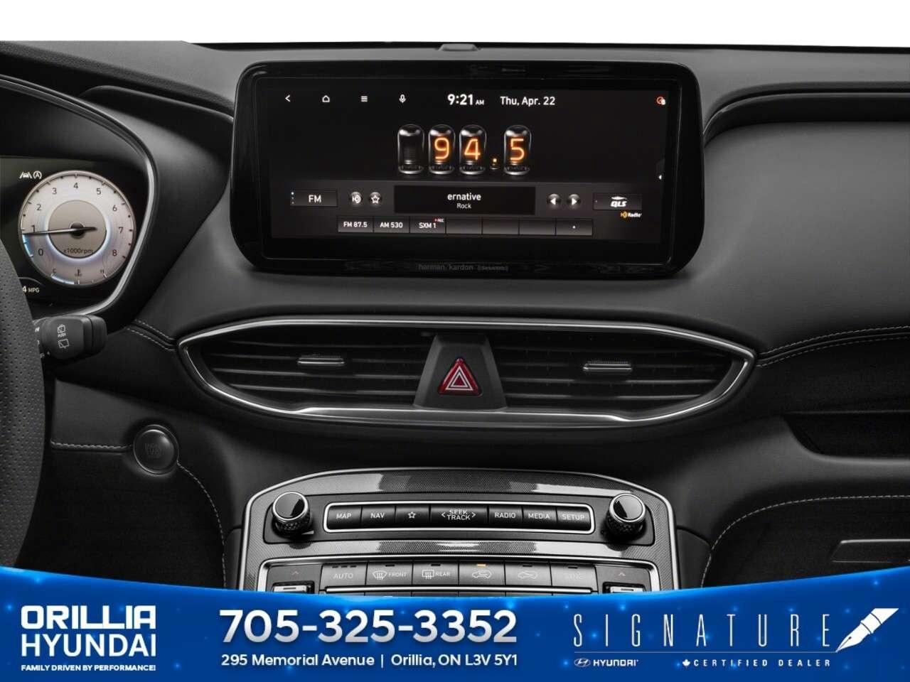 2022 Hyundai Santa Fe Essential AWD Photo