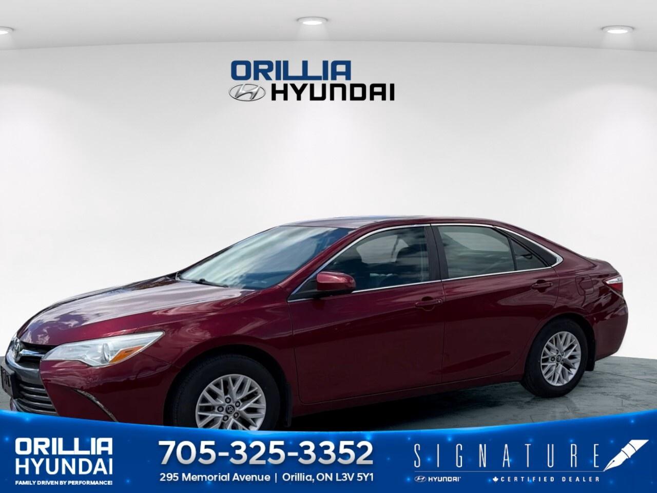 2017 Toyota Camry 4dr Sdn I4 Auto LE Photo