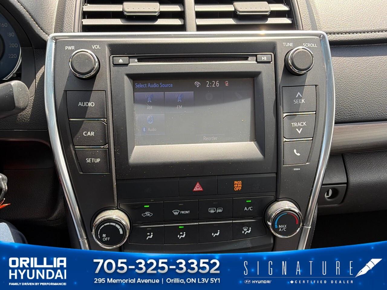 2017 Toyota Camry 4dr Sdn I4 Auto LE Photo