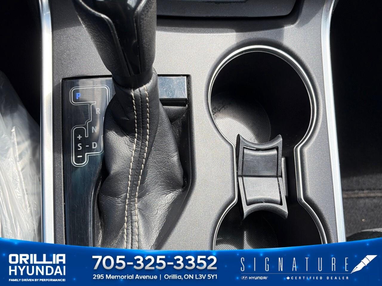 2017 Toyota Camry 4dr Sdn I4 Auto LE Photo