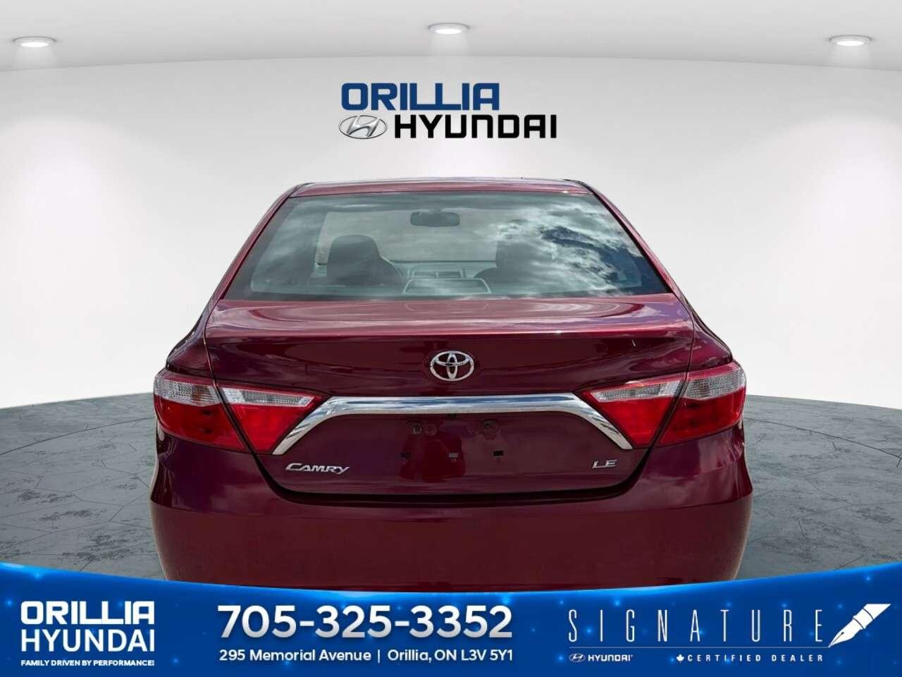 2017 Toyota Camry 4dr Sdn I4 Auto LE Photo