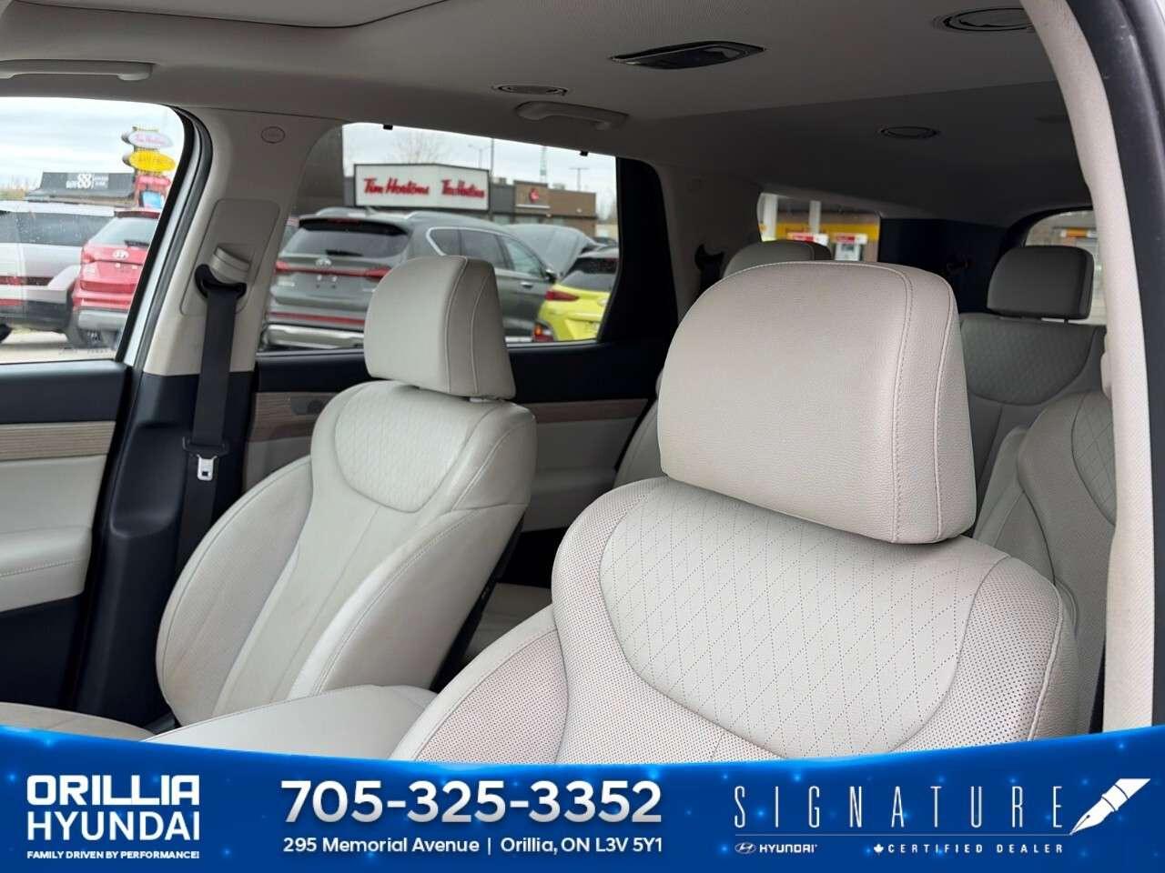 2020 Hyundai PALISADE Luxury 7-Passenger AWD Photo