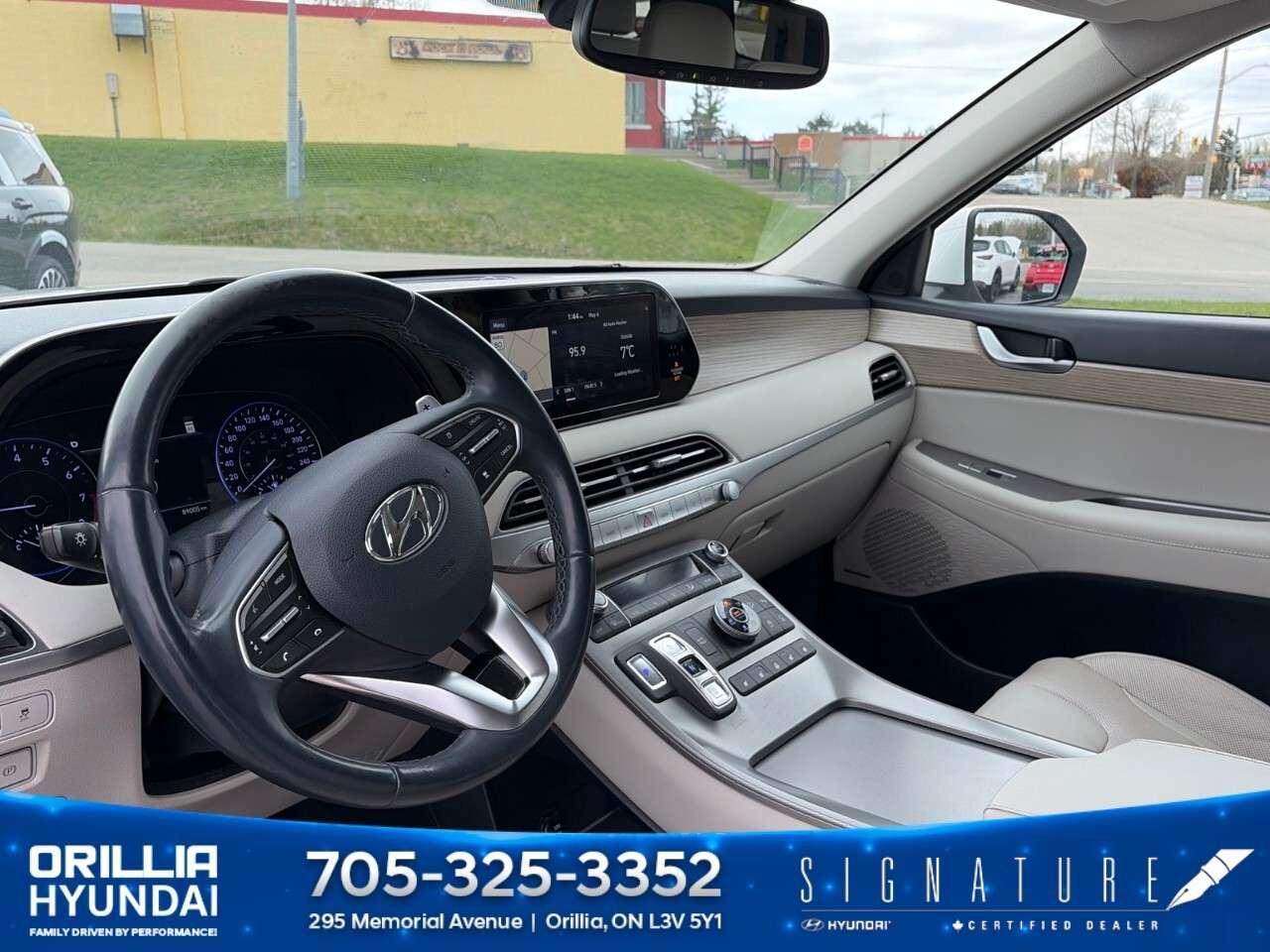 2020 Hyundai PALISADE Luxury 7-Passenger AWD Photo