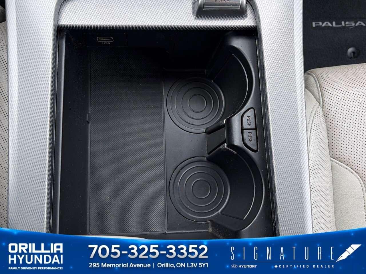 2020 Hyundai PALISADE Luxury 7-Passenger AWD Photo