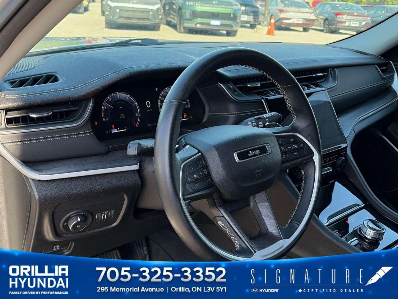 2022 Jeep Grand Cherokee LIMITED 4X4 Photo
