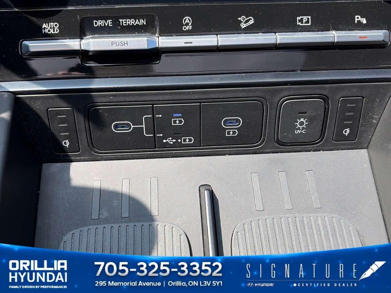 2024 Hyundai Santa Fe ULTIMATE CALLIGRAPHY AWD Photo