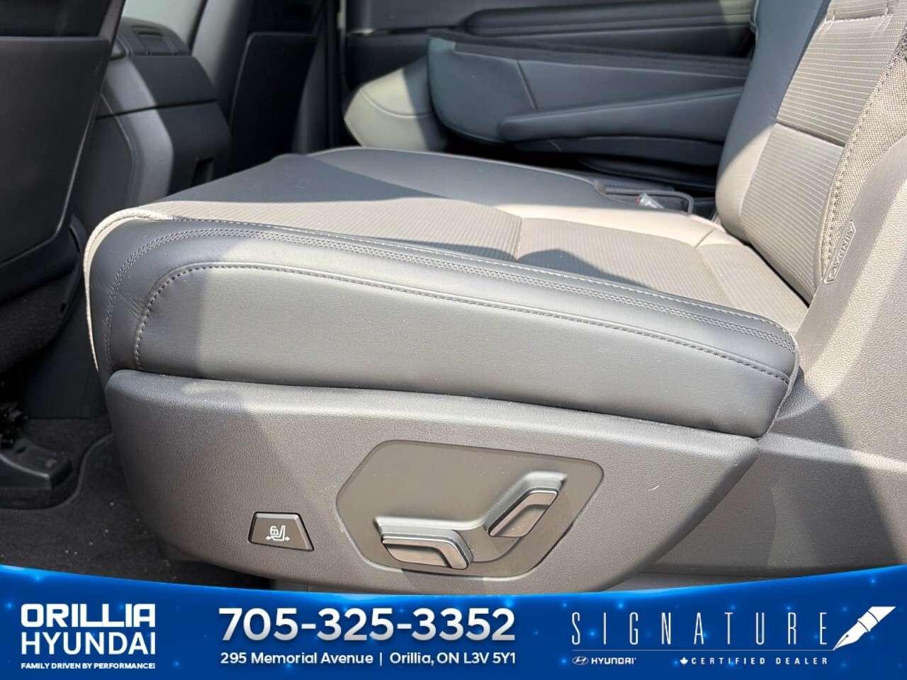 2024 Hyundai Santa Fe ULTIMATE CALLIGRAPHY AWD Photo