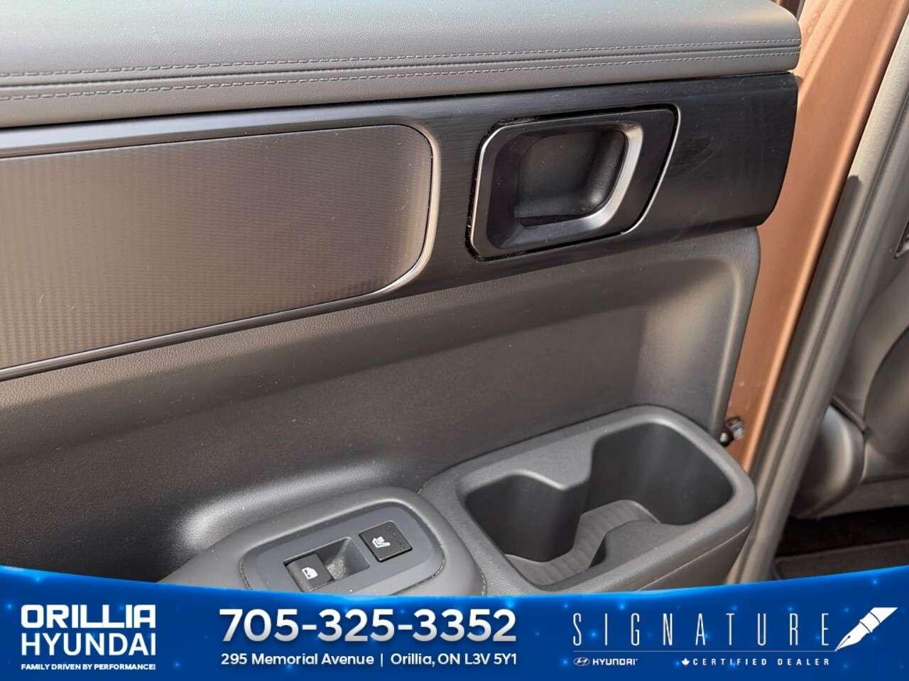 2024 Hyundai Santa Fe ULTIMATE CALLIGRAPHY AWD Photo