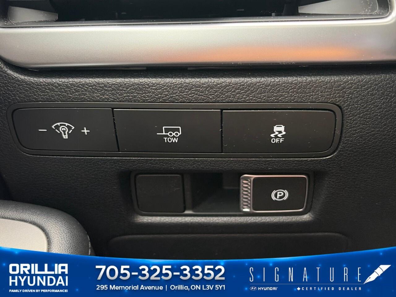 2023 Hyundai PALISADE Preferred 8-Passenger AWD Photo