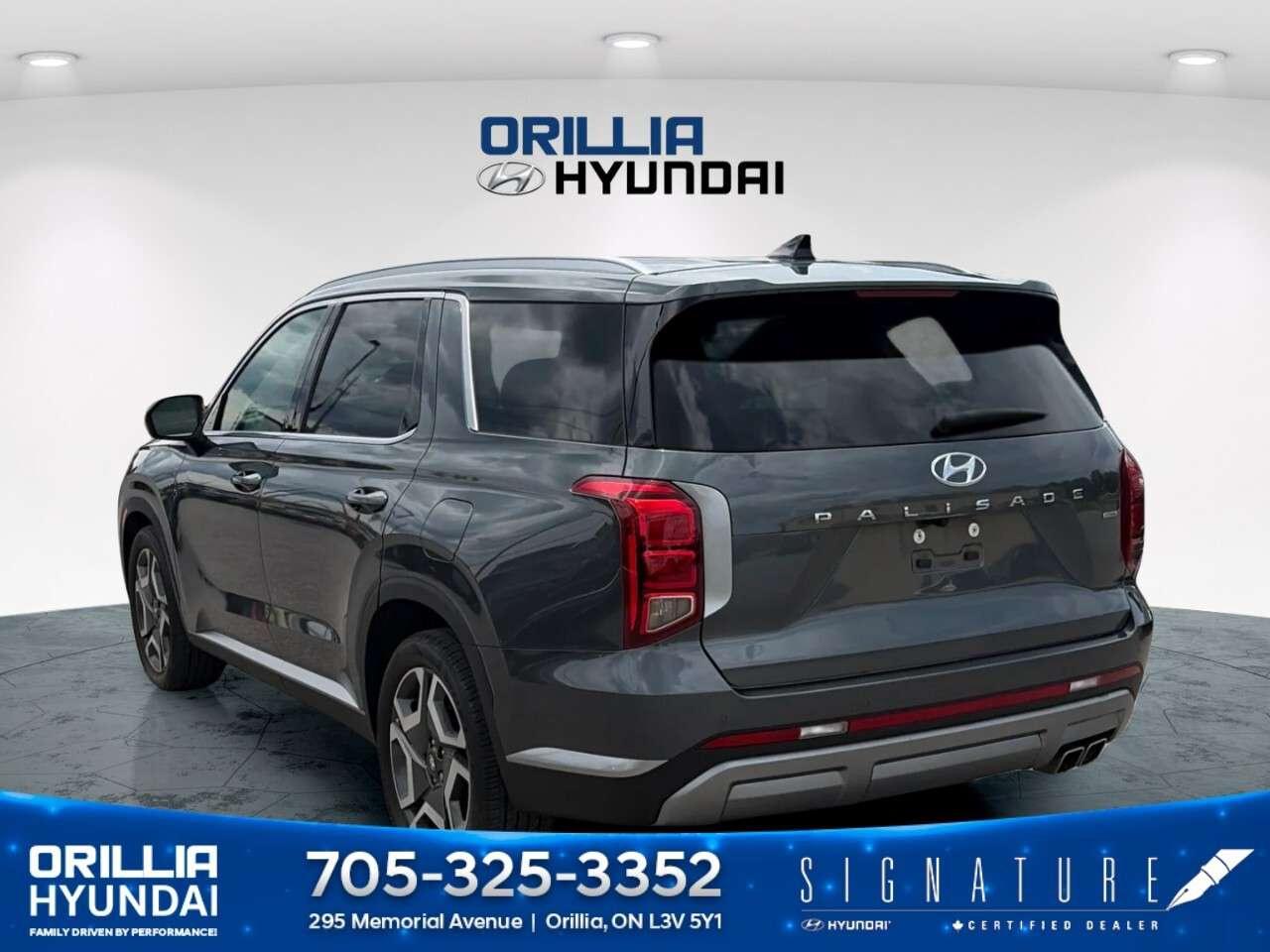 2023 Hyundai PALISADE Preferred 8-Passenger AWD Photo