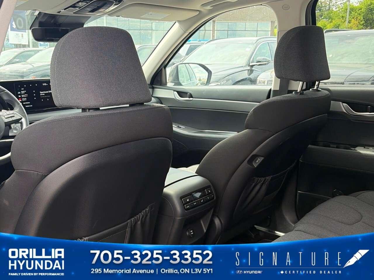 2023 Hyundai PALISADE Preferred 8-Passenger AWD Photo