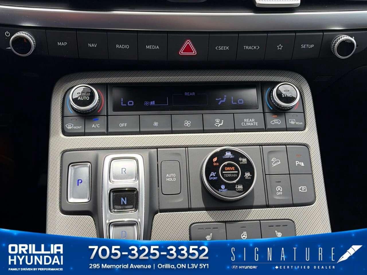 2023 Hyundai PALISADE Preferred 8-Passenger AWD Photo