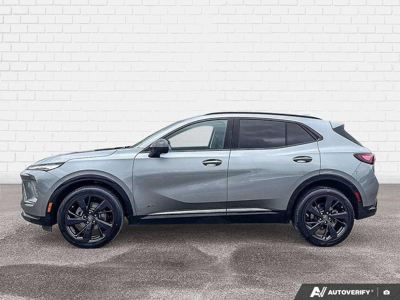 2024 Buick Envision PANORAMIC MOONROOF. WIRELESS PHONE CHARGING. HD SURROUND VISION. HEATED BACK SEATS. Photo