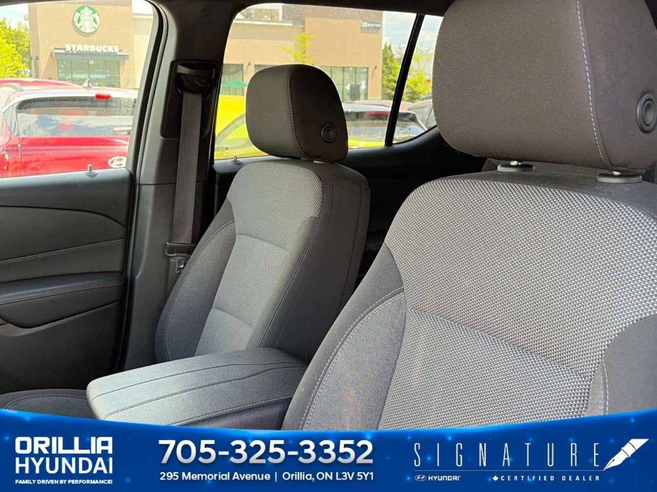 2023 Chevrolet Traverse AWD 4dr LT Cloth w/1LT Photo