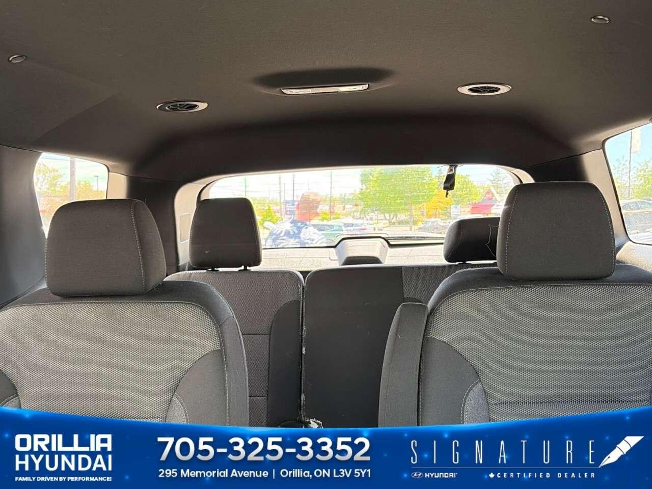 2023 Chevrolet Traverse AWD 4dr LT Cloth w/1LT Photo