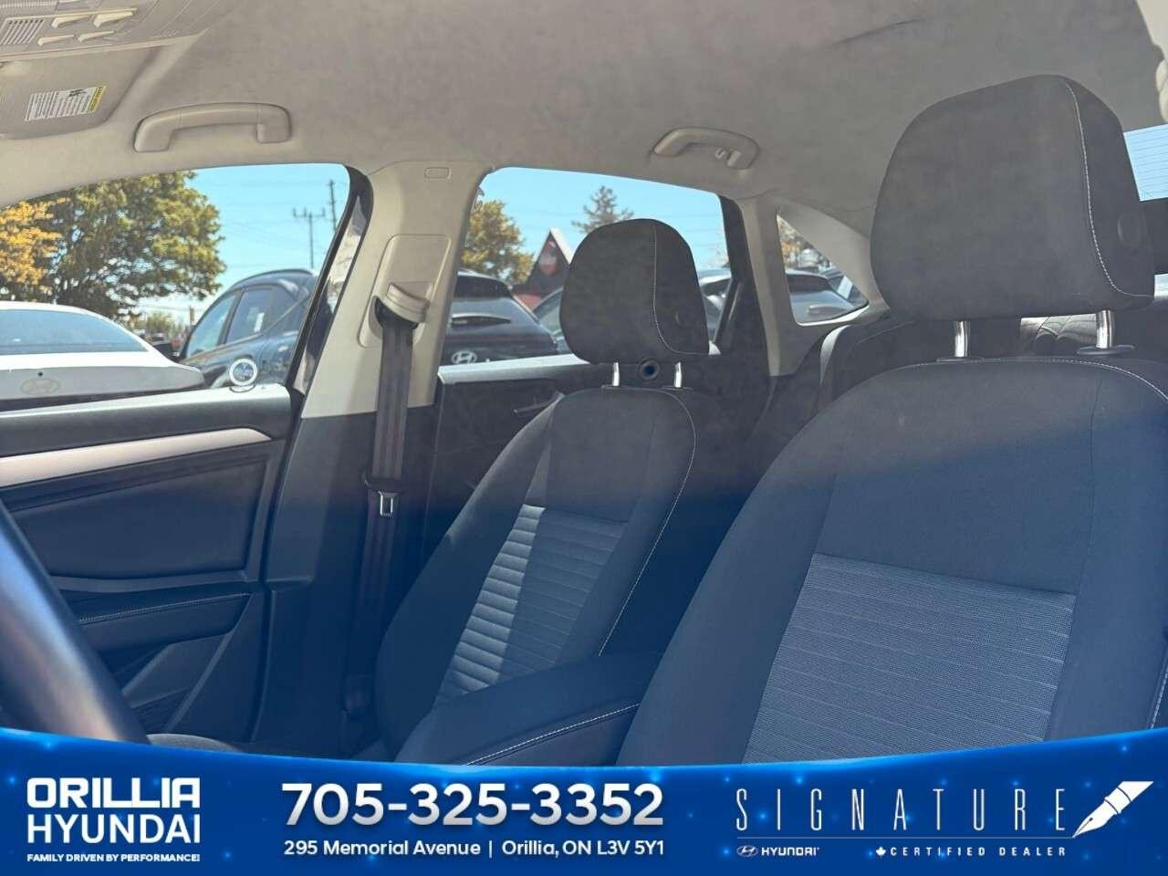 2022 Volkswagen Jetta TRENDLINE AUTO Photo