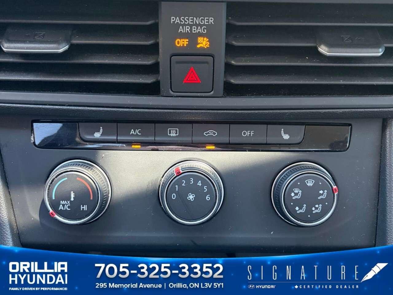 2022 Volkswagen Jetta TRENDLINE AUTO Photo