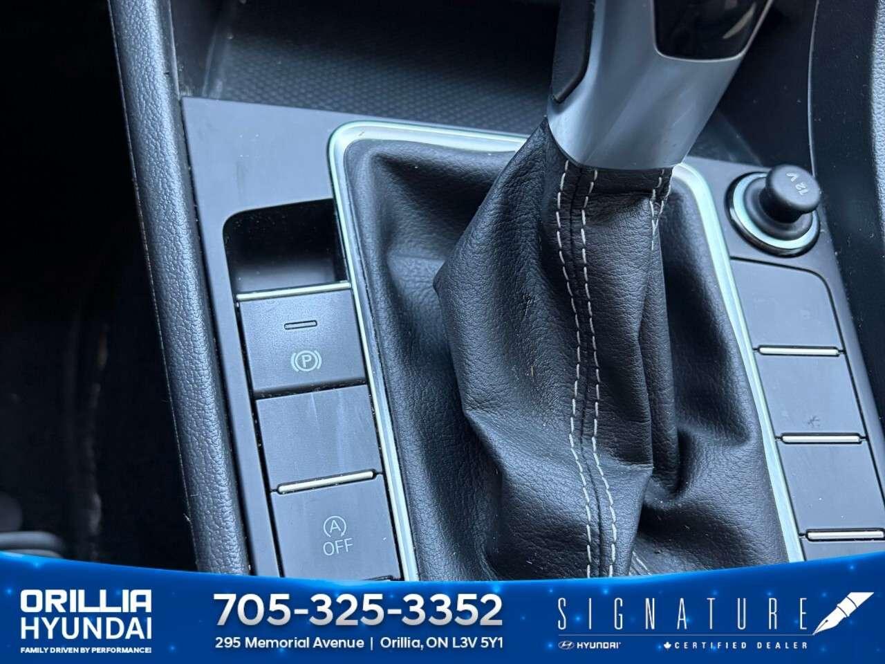 2022 Volkswagen Jetta TRENDLINE AUTO Photo