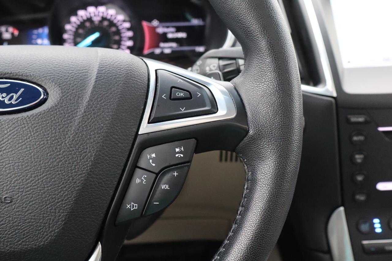 2016 Ford Edge Titanium V6 AWD   No Accident   One Owner   Clean Photo