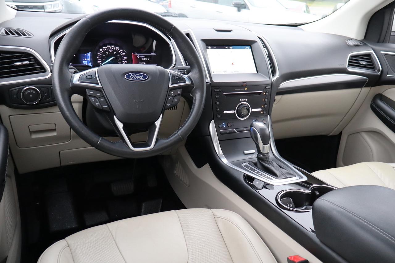 2016 Ford Edge Titanium V6 AWD   No Accident   One Owner   Clean Photo