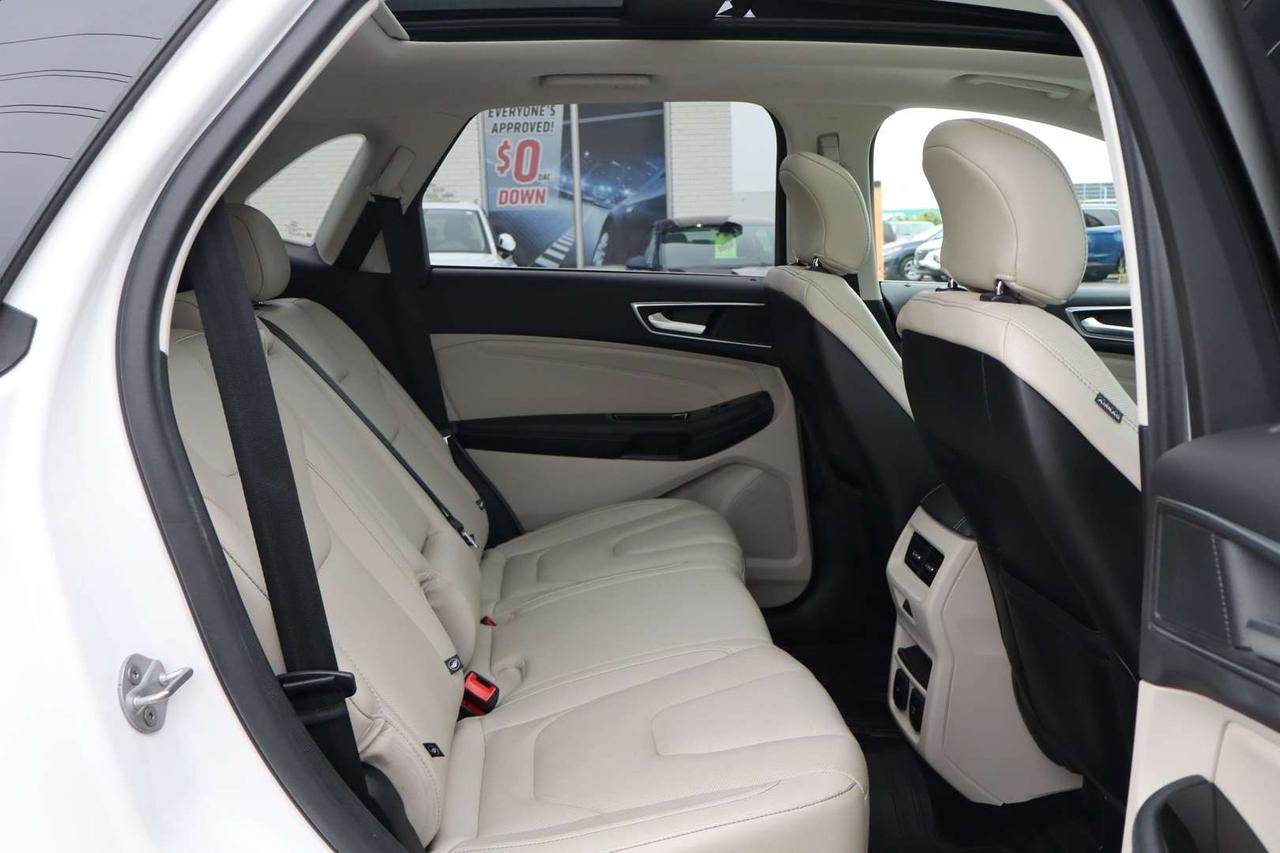 2016 Ford Edge Titanium V6 AWD   No Accident   One Owner   Clean Carfax Photo