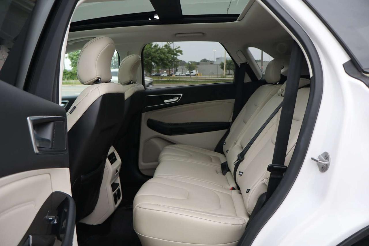 2016 Ford Edge Titanium V6 AWD   No Accident   One Owner   Clean Carfax Photo