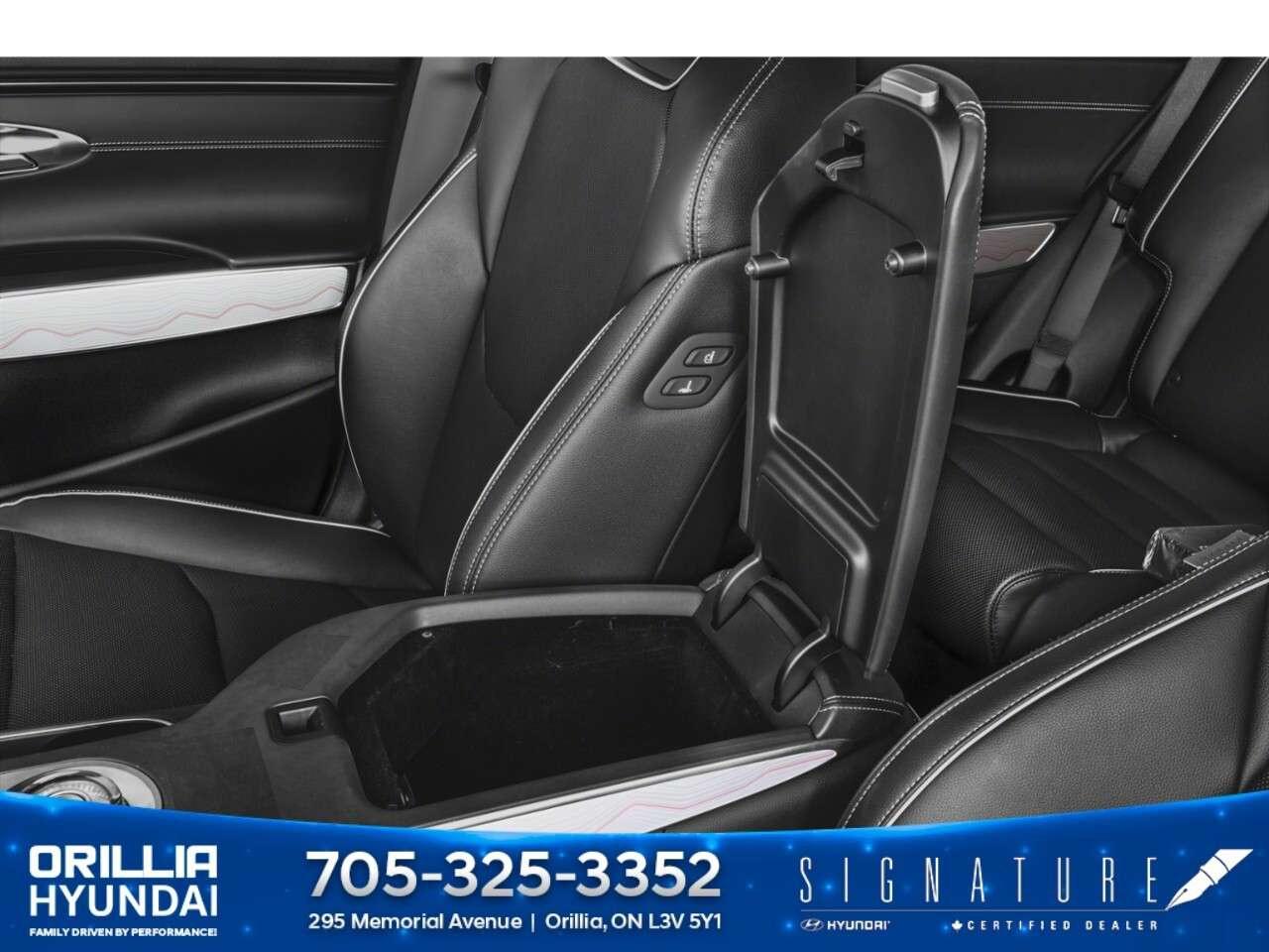 2024 Genesis GV70 2.5T Prestige AWD Photo