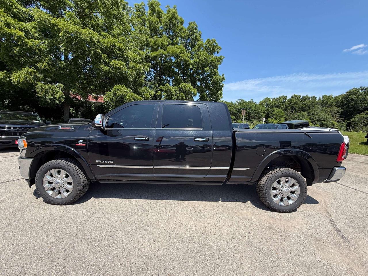 2019 RAM 2500 LTD, DIESEL, REMOTE START, SUNROOF, BACK UP CAM! Photo4