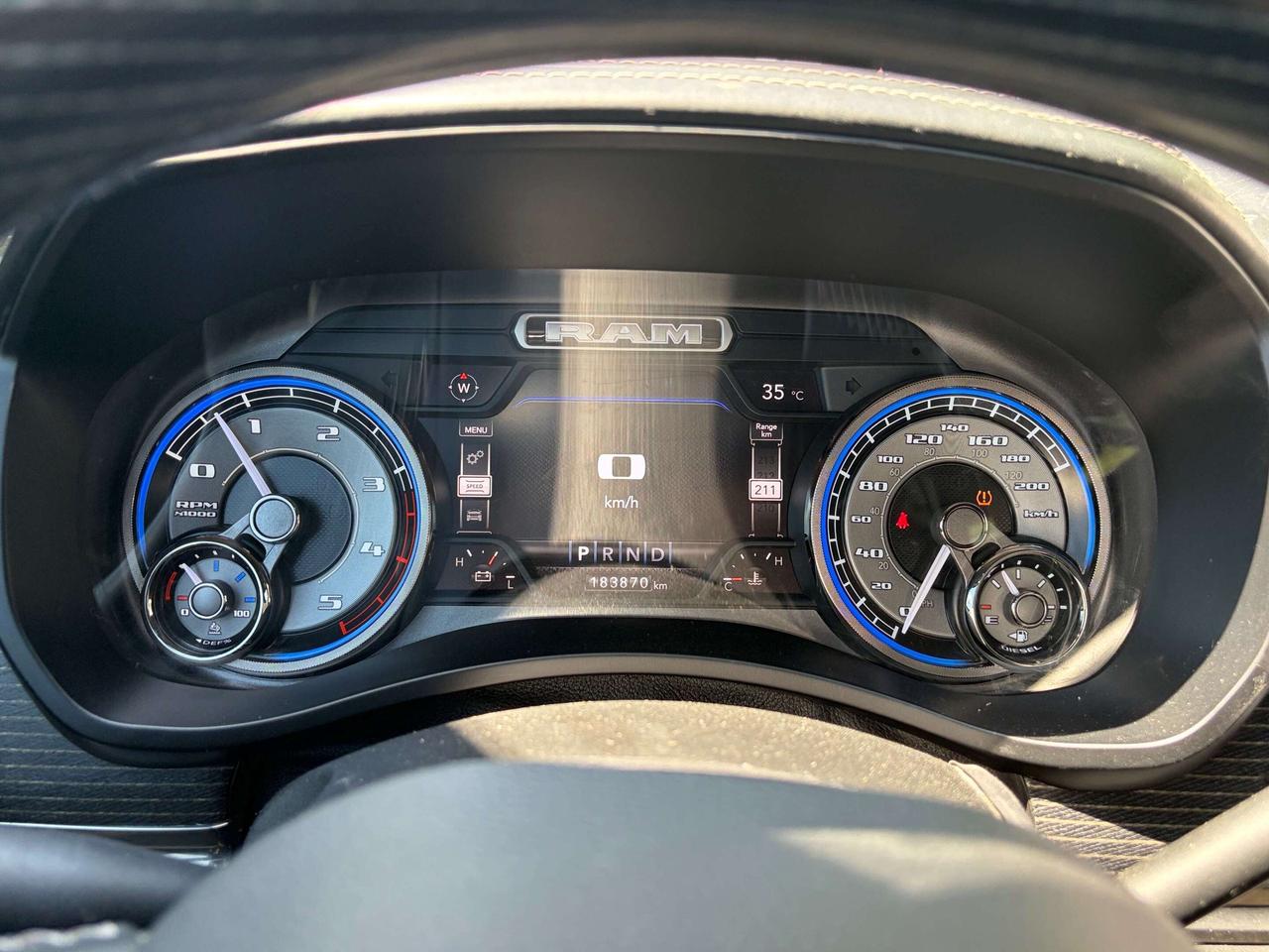 2019 RAM 2500 LTD, DIESEL, REMOTE START, SUNROOF, BACK UP CAM! Photo