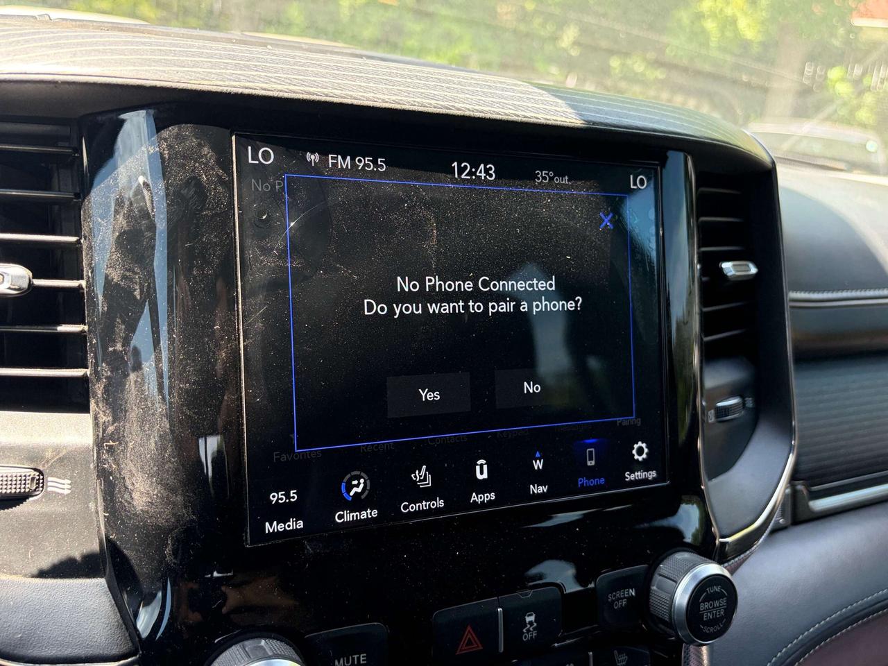 2019 RAM 2500 LTD, DIESEL, REMOTE START, SUNROOF, BACK UP CAM! Photo