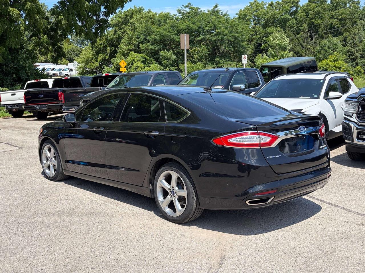 2013 Ford Fusion TITANIUM, SUNROOF, REMOTE START, LEATHER! Photo
